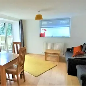  Apartment 2 Bedroom Victorian Garden Flat United Kingdom